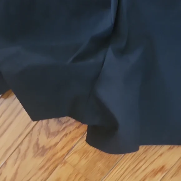 Nike Women's Black Athletic Shorts with Zipper - Picture 4 of 5